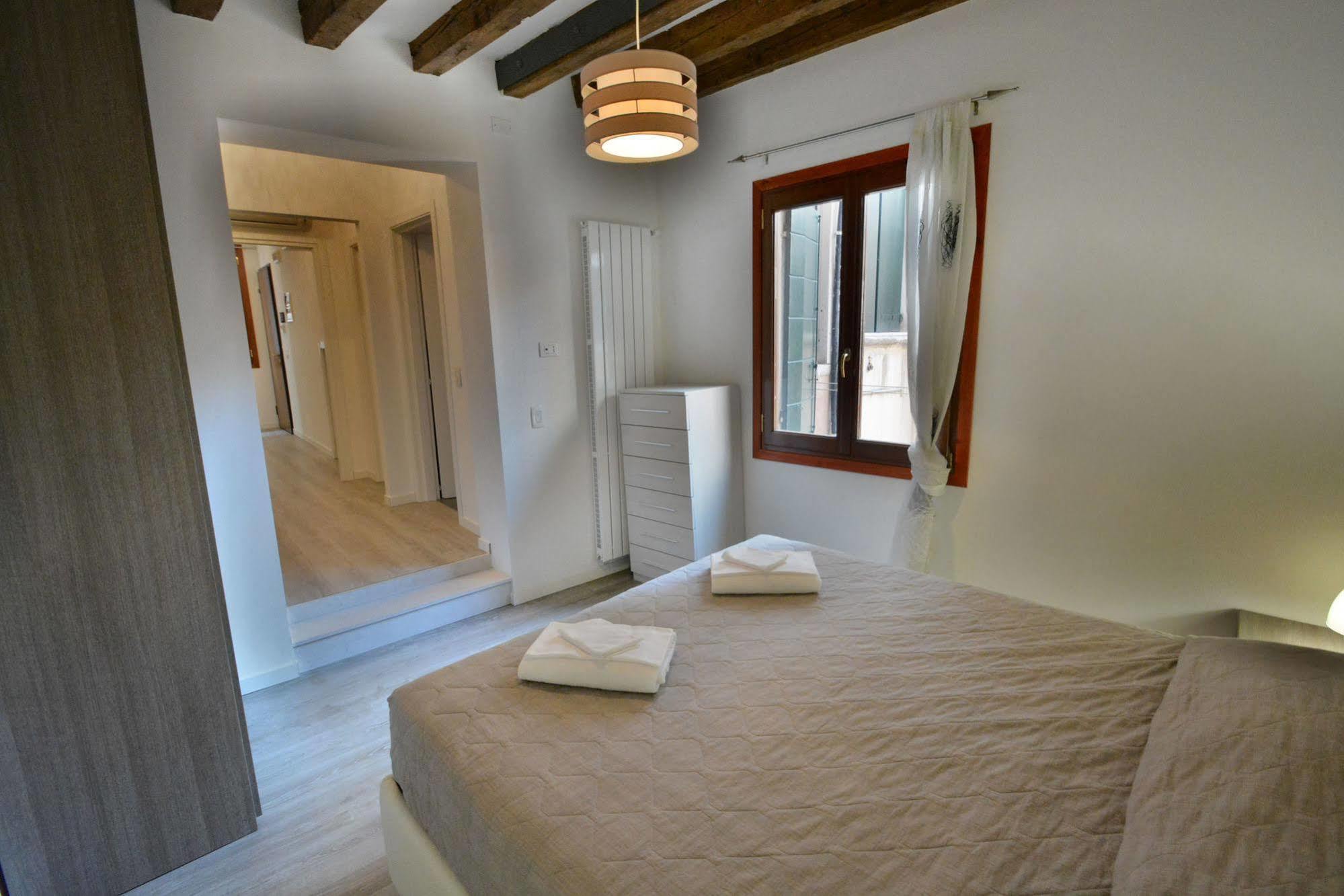 Apartamento Ve.N.I.Ce. Cera Ca' De La Mandola Venecia Exterior foto